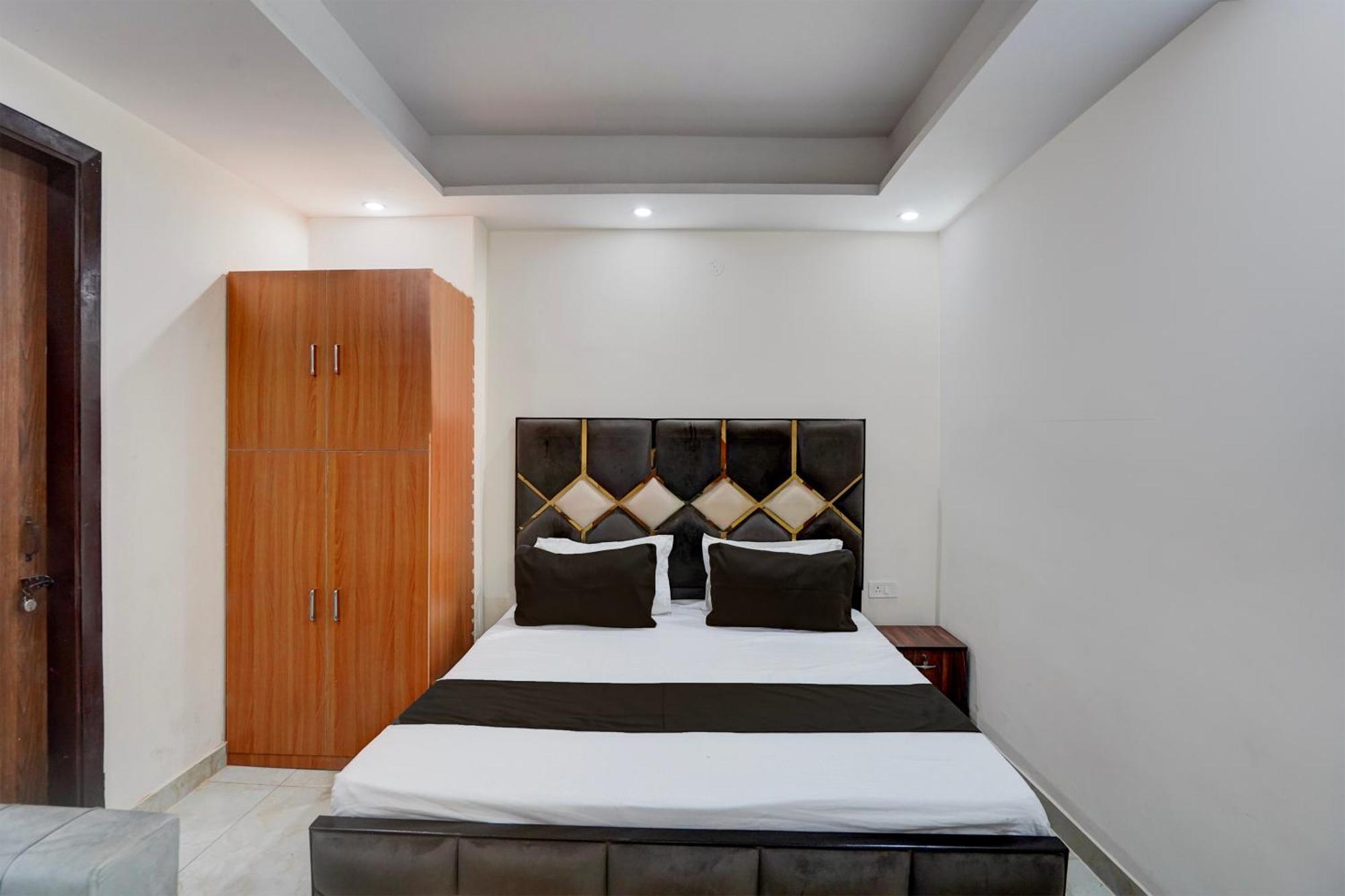 Hotel O R.N Residency Hotel ガーズィヤーバード エクステリア 写真