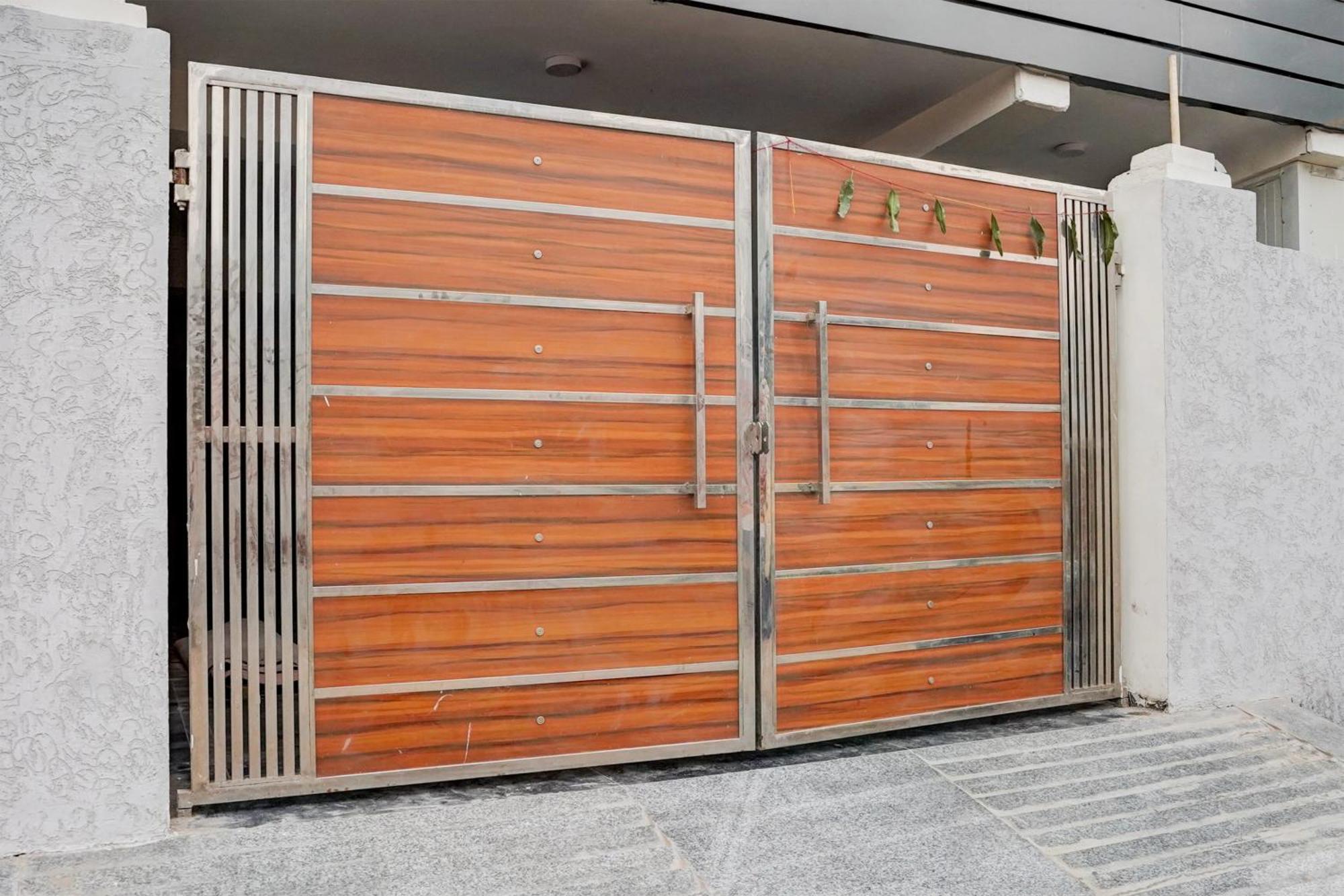 Hotel O R.N Residency Hotel ガーズィヤーバード エクステリア 写真